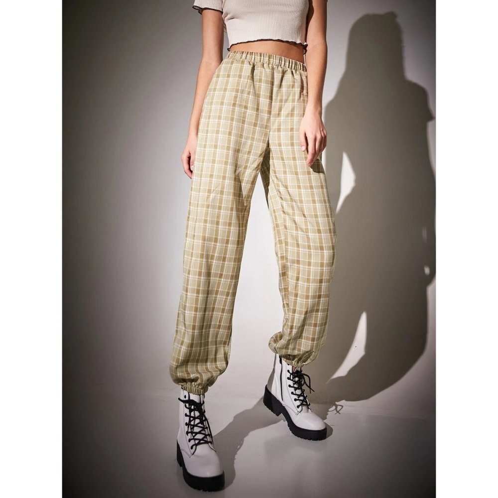 New Romwe Checkered pants with hidden pocket Size Medium